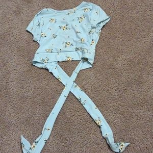 Blue floral cropped shirt